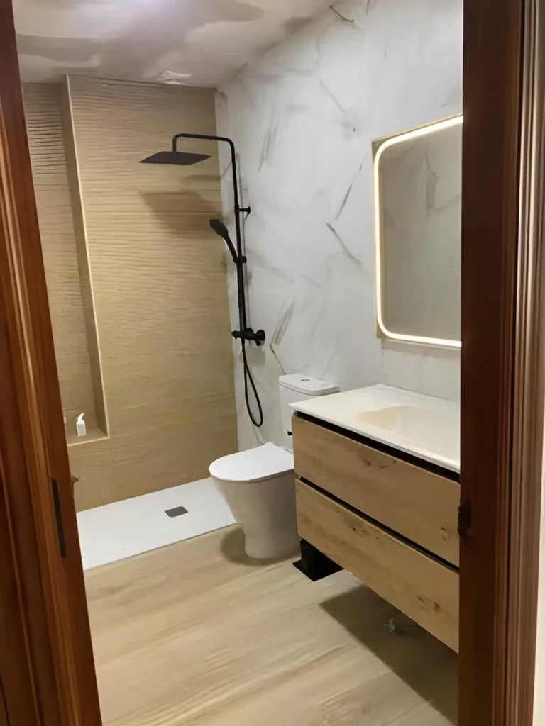 Reforma completa de baño realizada en Tarragona